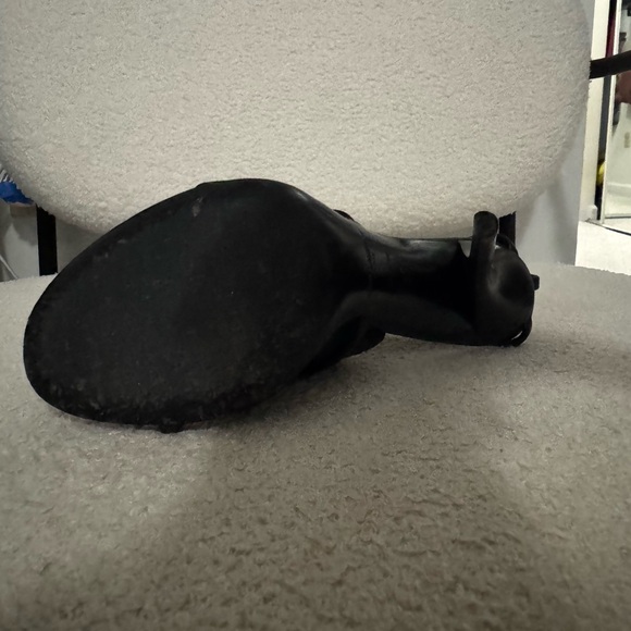 YSL Heels - Picture 10 of 10